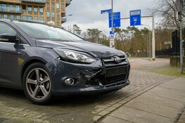 Vrouw gewond bij aanrijding in Hilversum