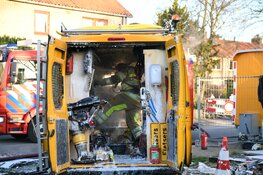 Werkbus uitgebrand door kortsluiting
