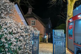 Brandweer komt met moeite bij schoorsteenbrand