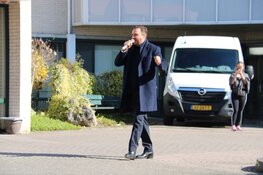 Mick Harren verrast verzorgingstehuis Bussum