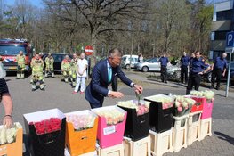 Brandweer Blaricum en Laren bedanken zorgmedewerkers
