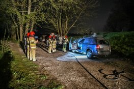 Auto uitgebrand in Muiderberg