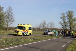 Gewonde bij ongeval op provinciale weg in Ankeveen