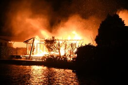 Grote brand op vakantiepark Nederhorst den Berg