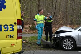 Bestuurder gewond na crash in Hilversum