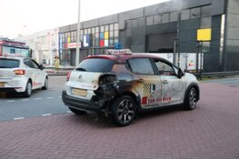 Veel schade na brand bij rijschool in Bussum