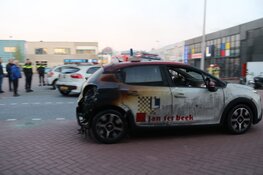 Veel schade na brand bij rijschool in Bussum