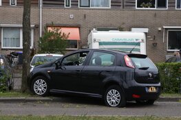 Automobilist aangehouden na botsing met boom