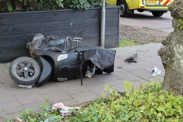 Scooterrijder komt lelijk ten val in Blaricum