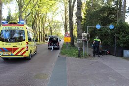 Scooterrijder komt lelijk ten val in Blaricum