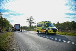 Auto slaat over de kop in Kortenhoef