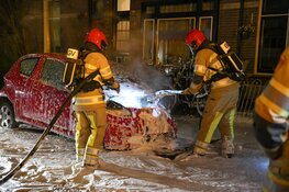Auto door brand verwoest in Hilversum