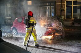 Auto door brand verwoest in Hilversum