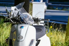 Gewonde bij ongeluk tussen scooter en brommer