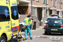 Botsing tussen twee fietssters in Huizen