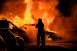 Paniek in Hilversumse woonwijk bij vlammenzee