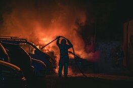 Paniek in Hilversumse woonwijk bij vlammenzee