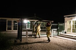 Fikse brand op eiland bij de Loosdrechtse plassen