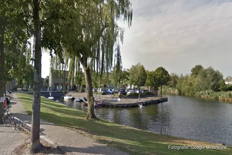 Huizer buurt is klaar met overlast van zwemmers: herrie, troep en schade