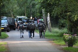 Politie valt villa binnen in Naarden