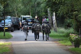 Politie valt villa binnen in Naarden