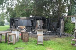 Patatkraam in brand gestoken aan de Loosdrechtse plassen