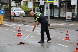 Maaltijdbezorger gewond na botsing in Bussum
