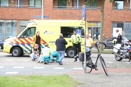 Fietsster wordt aangereden op kruispunt Huizen