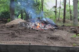 Brandje Huizen snel onder controle