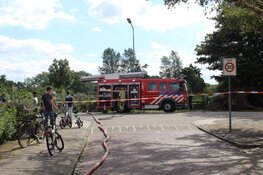 Tuinhuisje in Naarden vat vlam