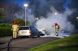 Auto in vlammen op in 's-Graveland