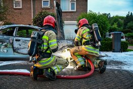 Auto in vlammen op in 's-Graveland