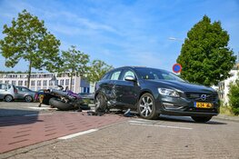 Ongeluk tussen auto en motor Weesp