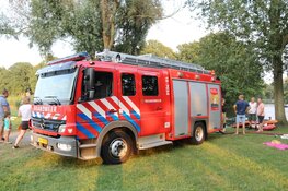 Brandweer Naarden zorgt voor waterfestijn