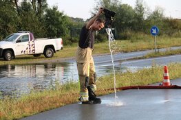Muiden loopt onder na waterhoos