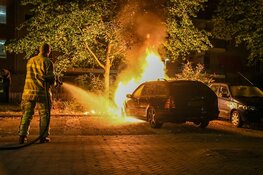 Auto in vlammen op in Hilversum