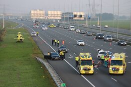 Persoon zwaargewond na ongeval op A1 Muiderberg