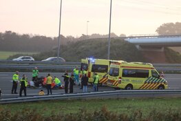 Persoon zwaargewond na ongeval op A1 Muiderberg