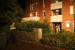 Brand in portiek Huizen zorgt voor veel rookontwikkeling
