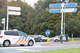 Ongeval met meerdere auto's in Bussum